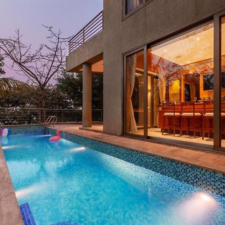 The Blue Horizon By Stayvista - Featuring A Beach-View Villa With A Swimming Pool, Indoor Games, And A Relaxing Balcony Alībāg Esterno foto