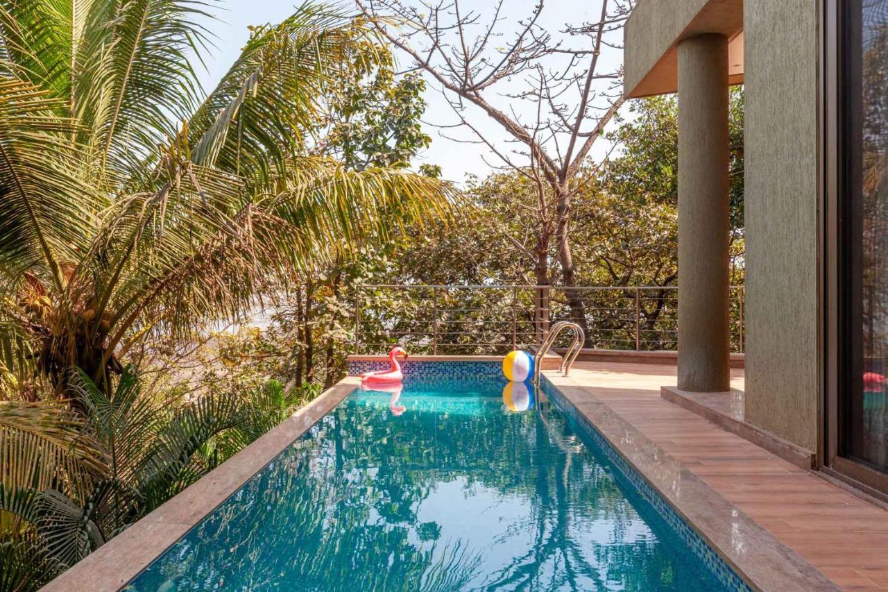 The Blue Horizon By Stayvista - Featuring A Beach-View Villa With A Swimming Pool, Indoor Games, And A Relaxing Balcony Alībāg Esterno foto